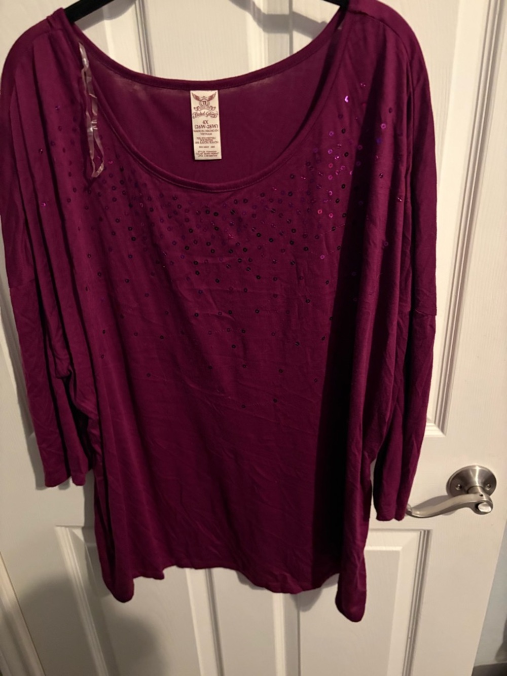 441- Faded Glory Plum Sequin Scoop-Neck Long Sleeve Top
